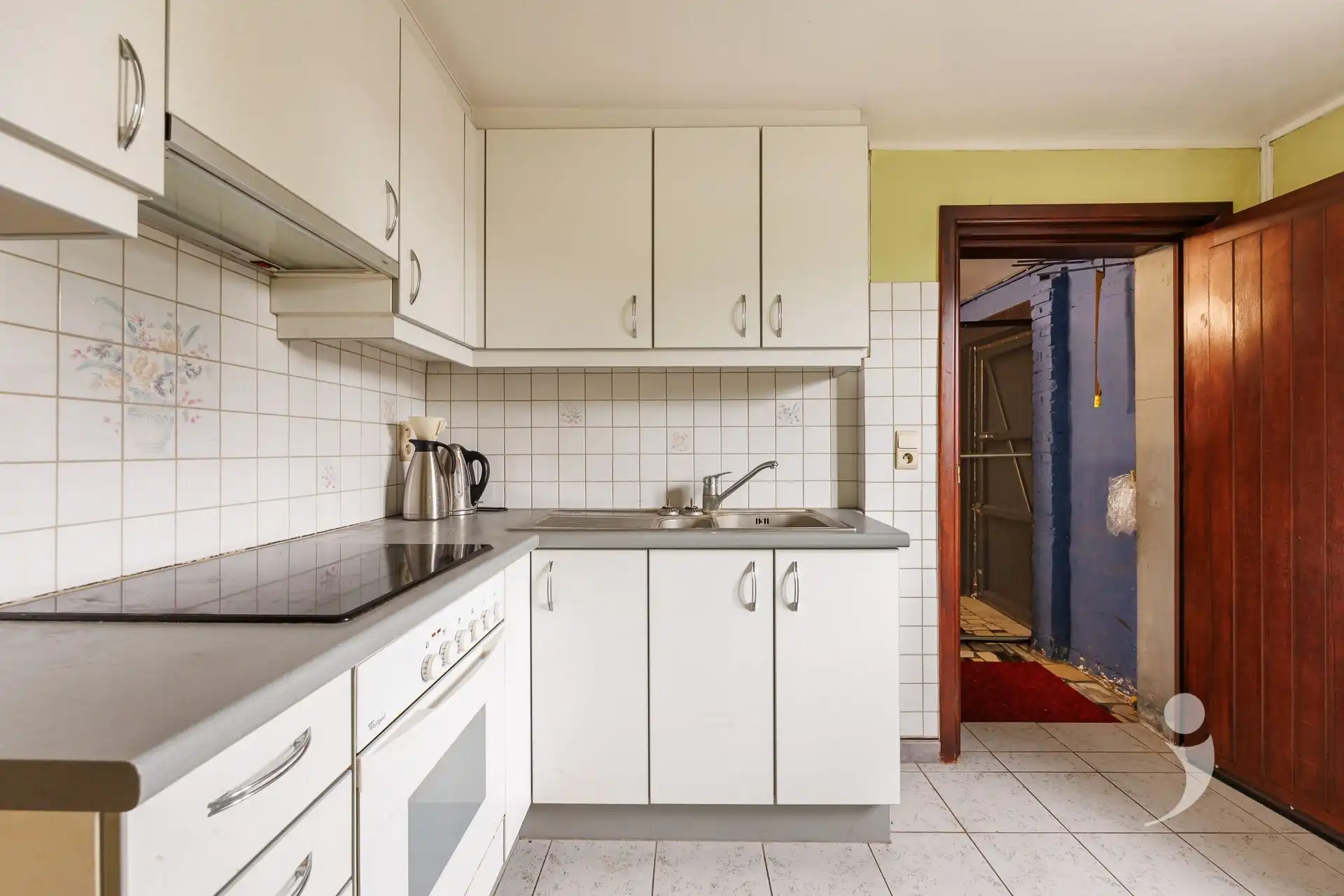 Unieke te renoveren hoeve op perceel van 68a  foto 17