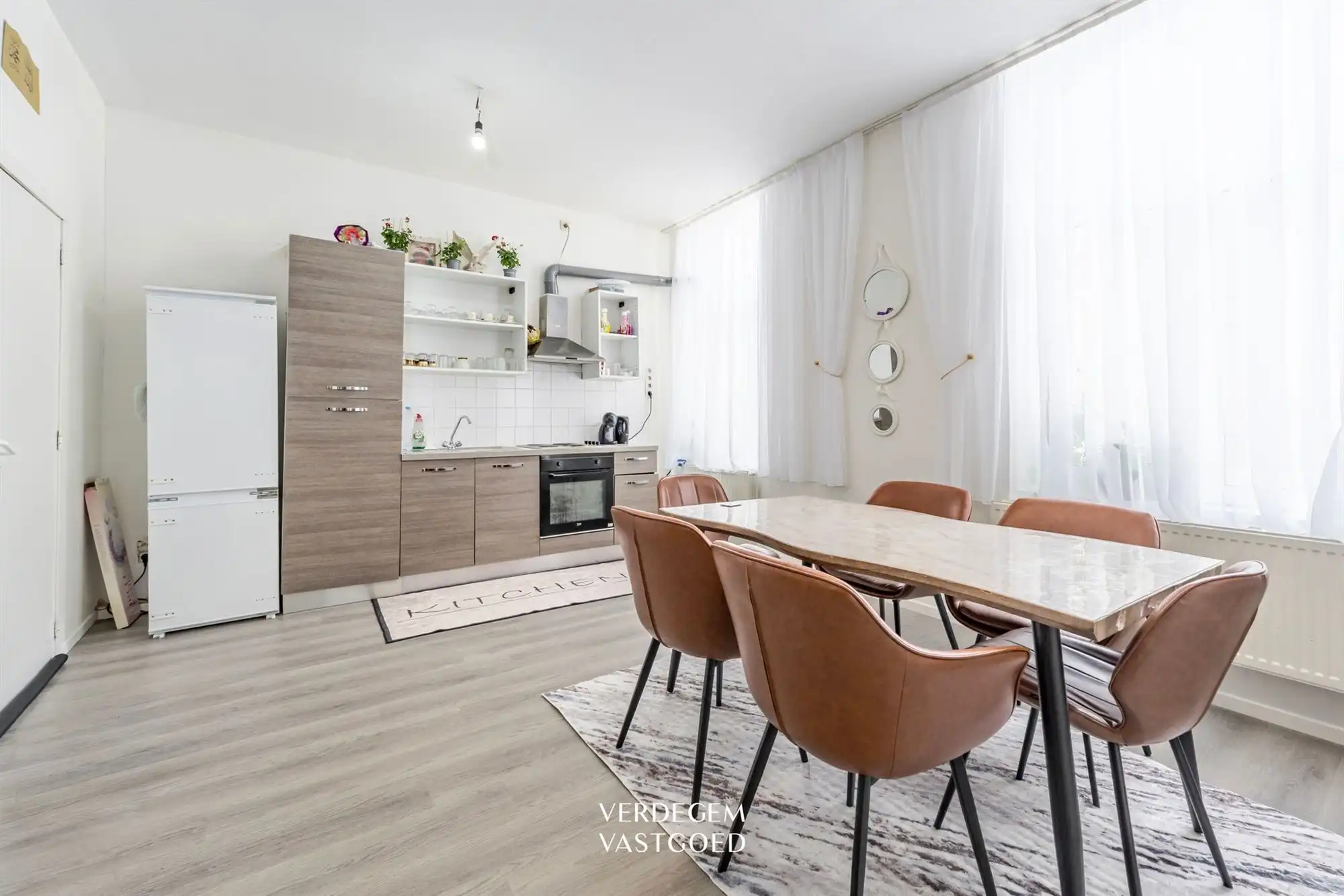 Opbrengsteigendom met 4 appartementen, verder af te werken foto 6