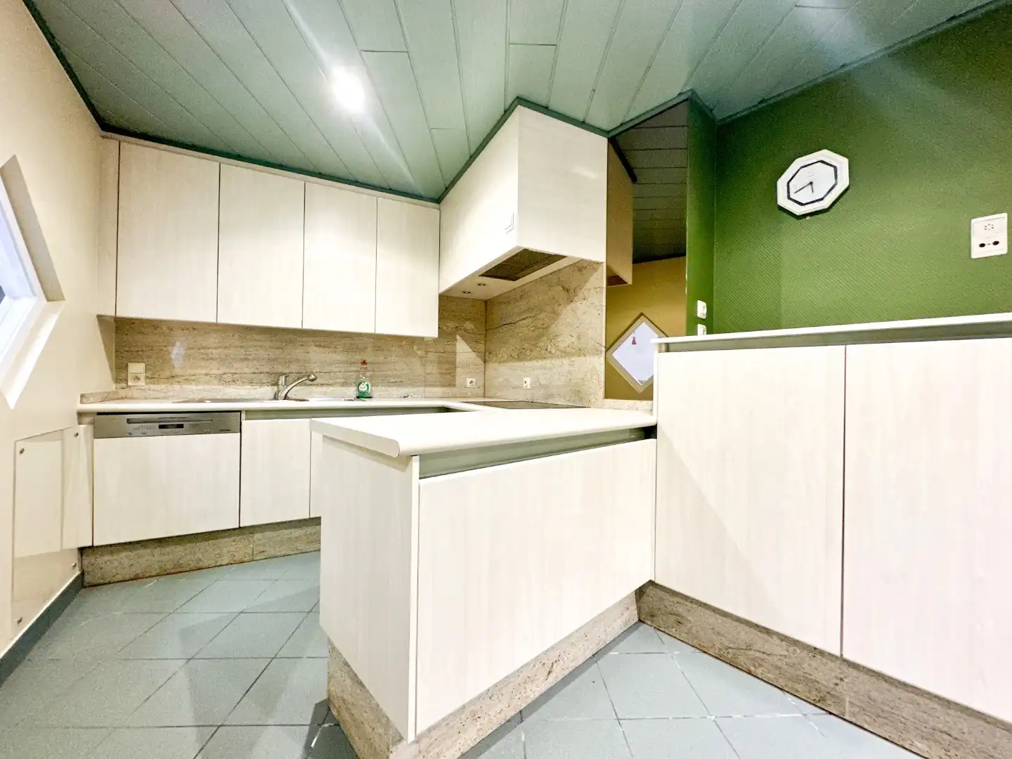 Handelpand met winkel, atelier en woonst, commerciële ligging, Torhout foto 9