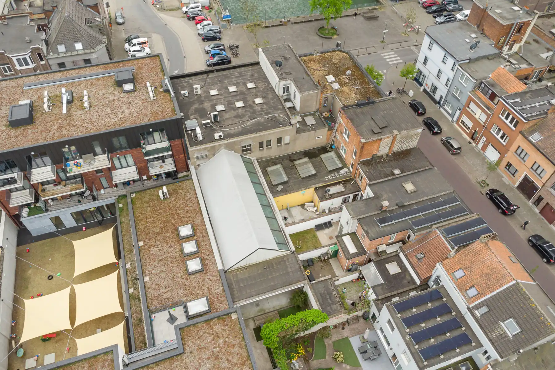 Instapklaar kantoorgebouw te koop in Merksem foto 61