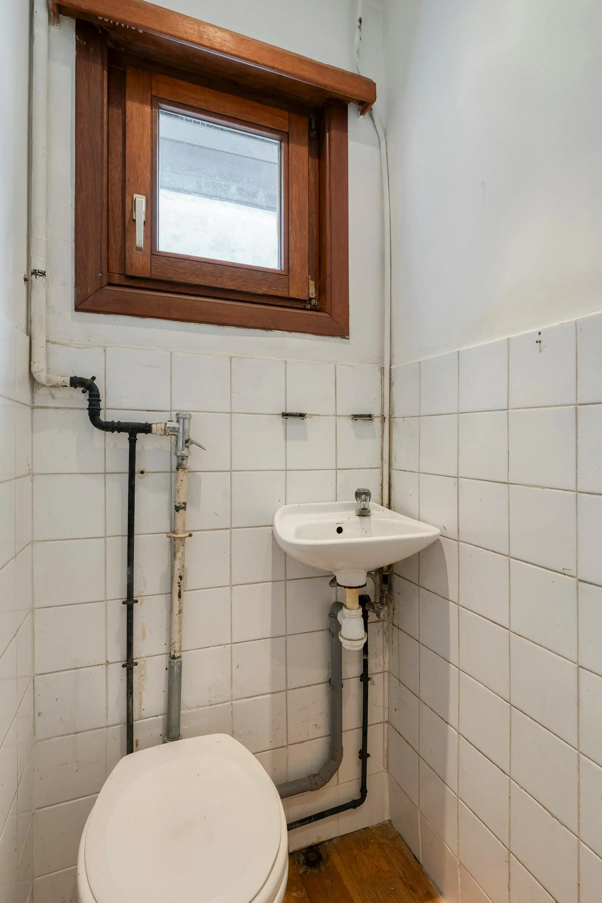Op te frissen huis met 4 slaapkamers te koop in Borgerhout! foto 21