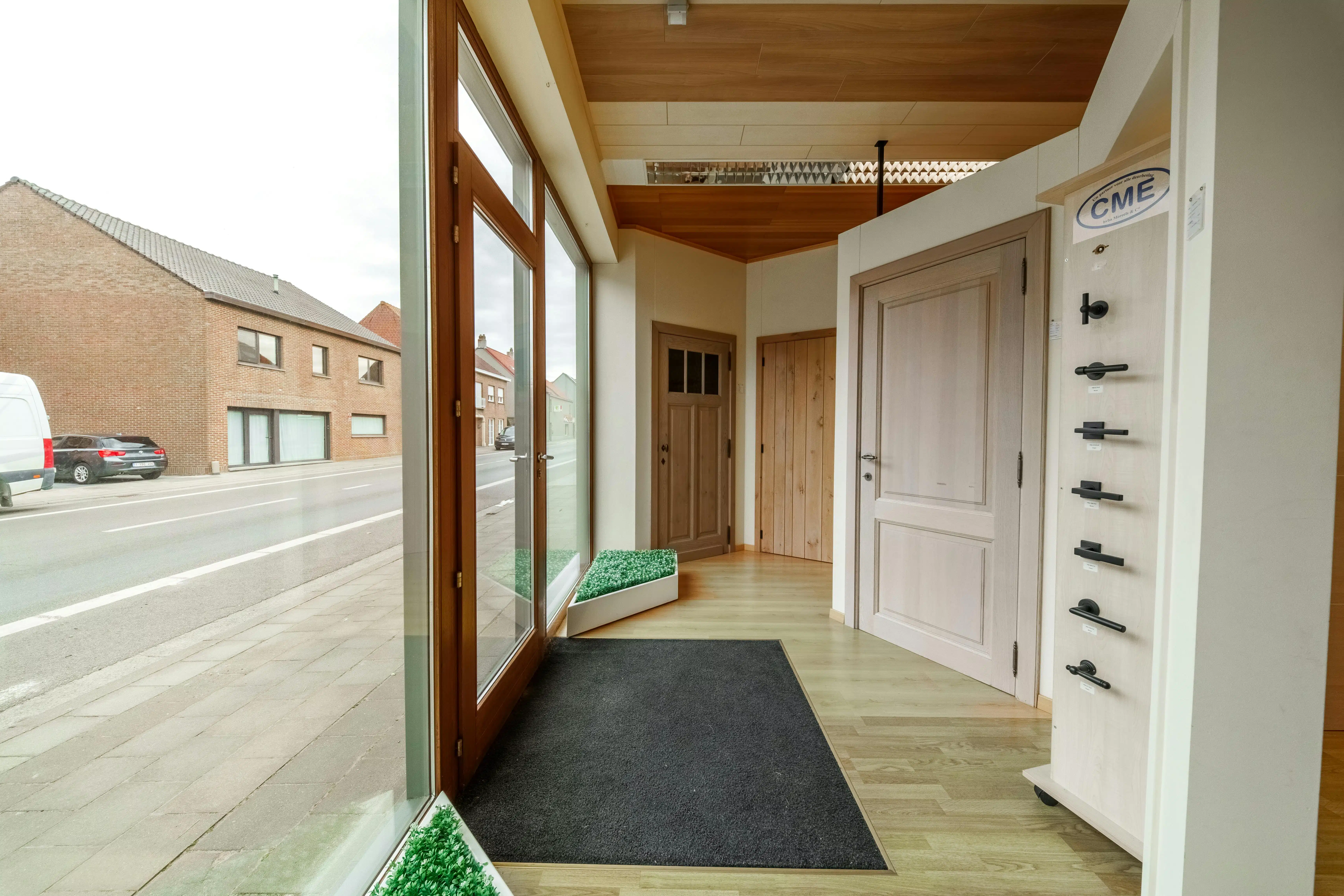 Woning met loods (550 m²) & showroom te Zonnebeke foto 27