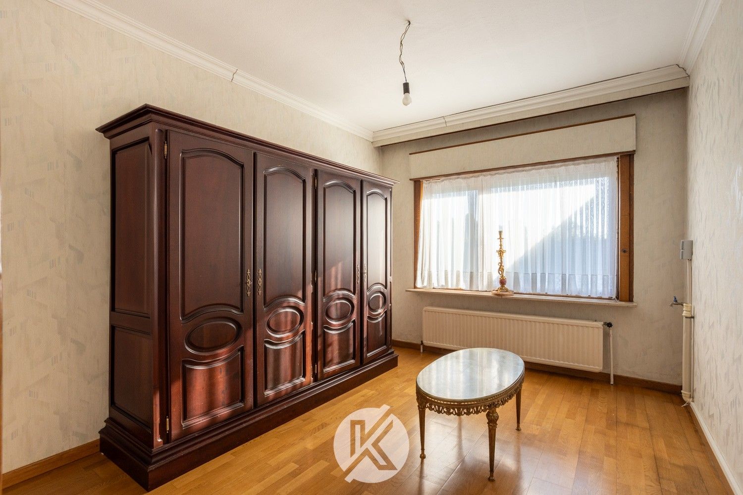 Robuuste, tijdloze villa met veel potentieel foto 18