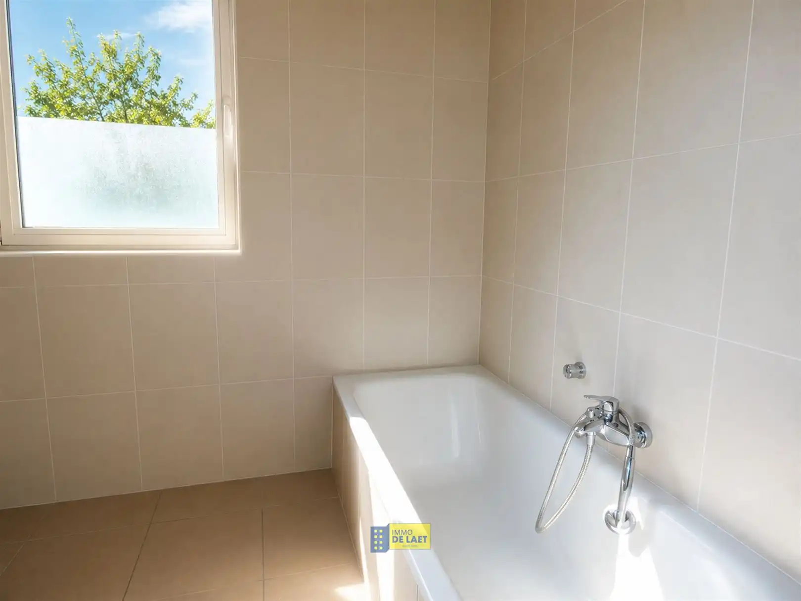 Appartement met twee slaapkamers en riant terras  foto 9