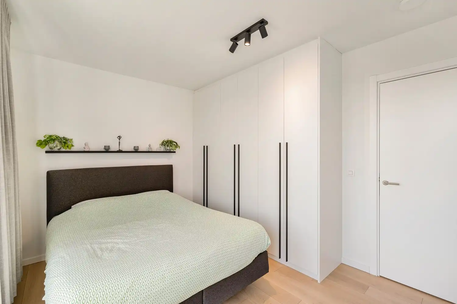 LUXE-APPARTEMENT I 2 STAANPLAATSEN I EPC= E19 I RUSTIG GELEGEN foto 15
