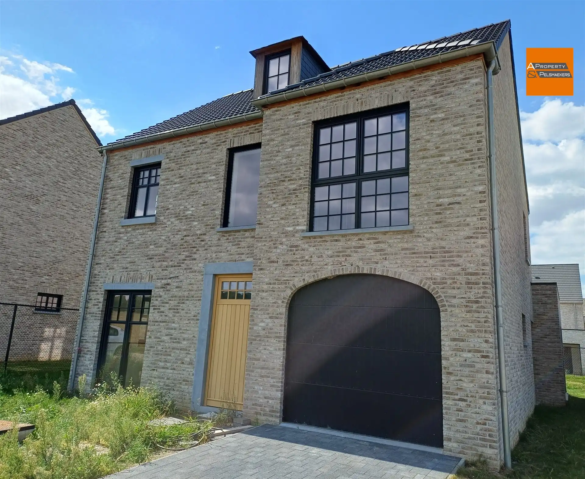 Nieuwbouwwoning met 4 slaapkamers foto 22