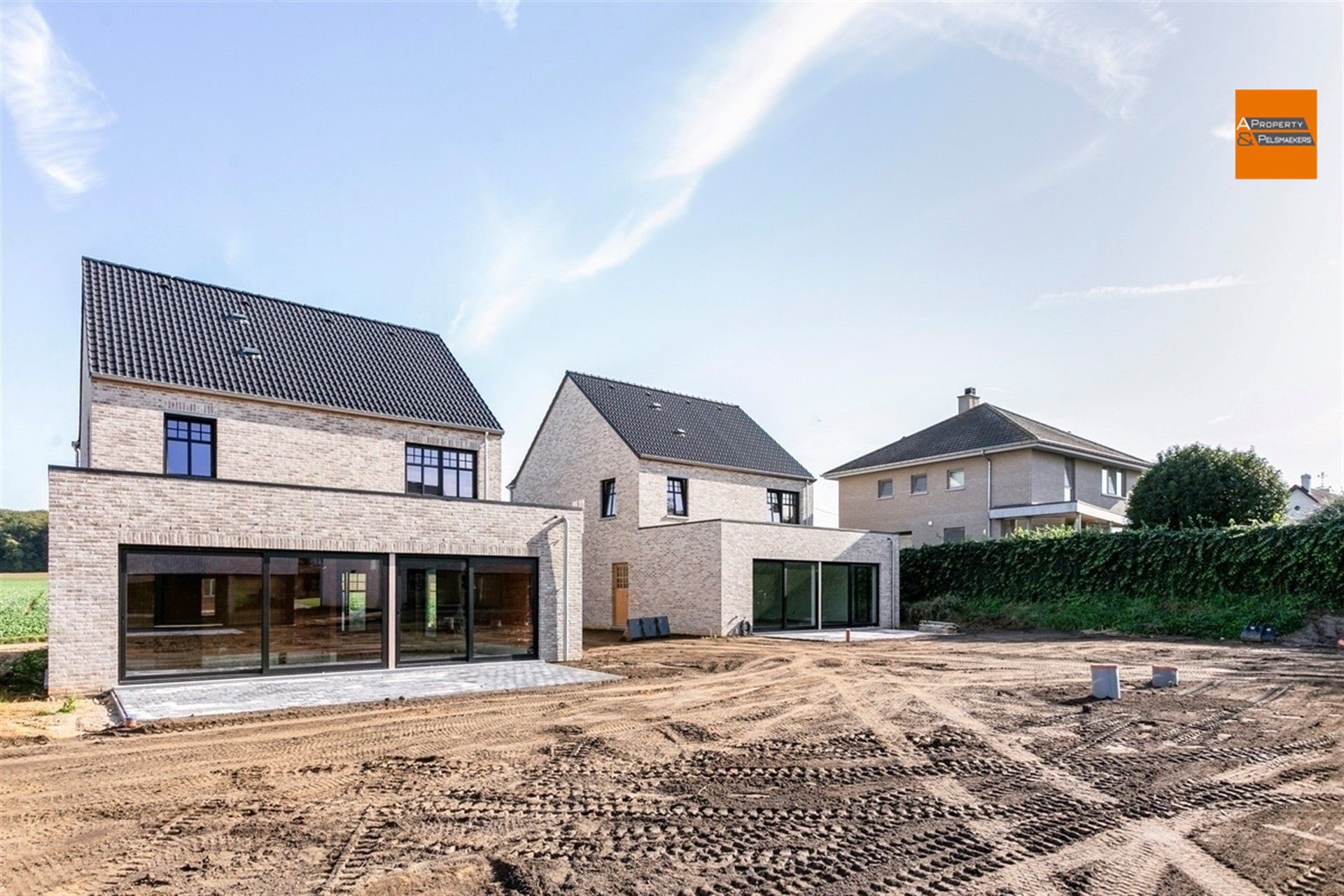 Nieuwbouwwoning met 4 slaapkamers foto 22