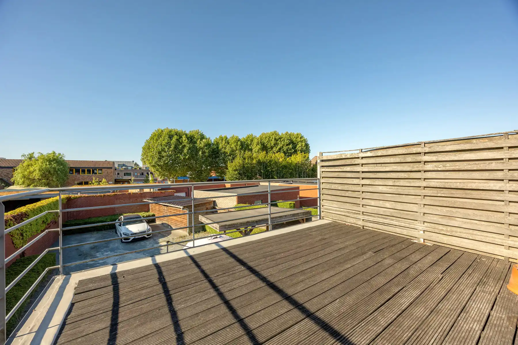 Instapklaar appartement op de 1ste verdieping met 2 slaapkamers, terras en autostaanplaats.  foto 15