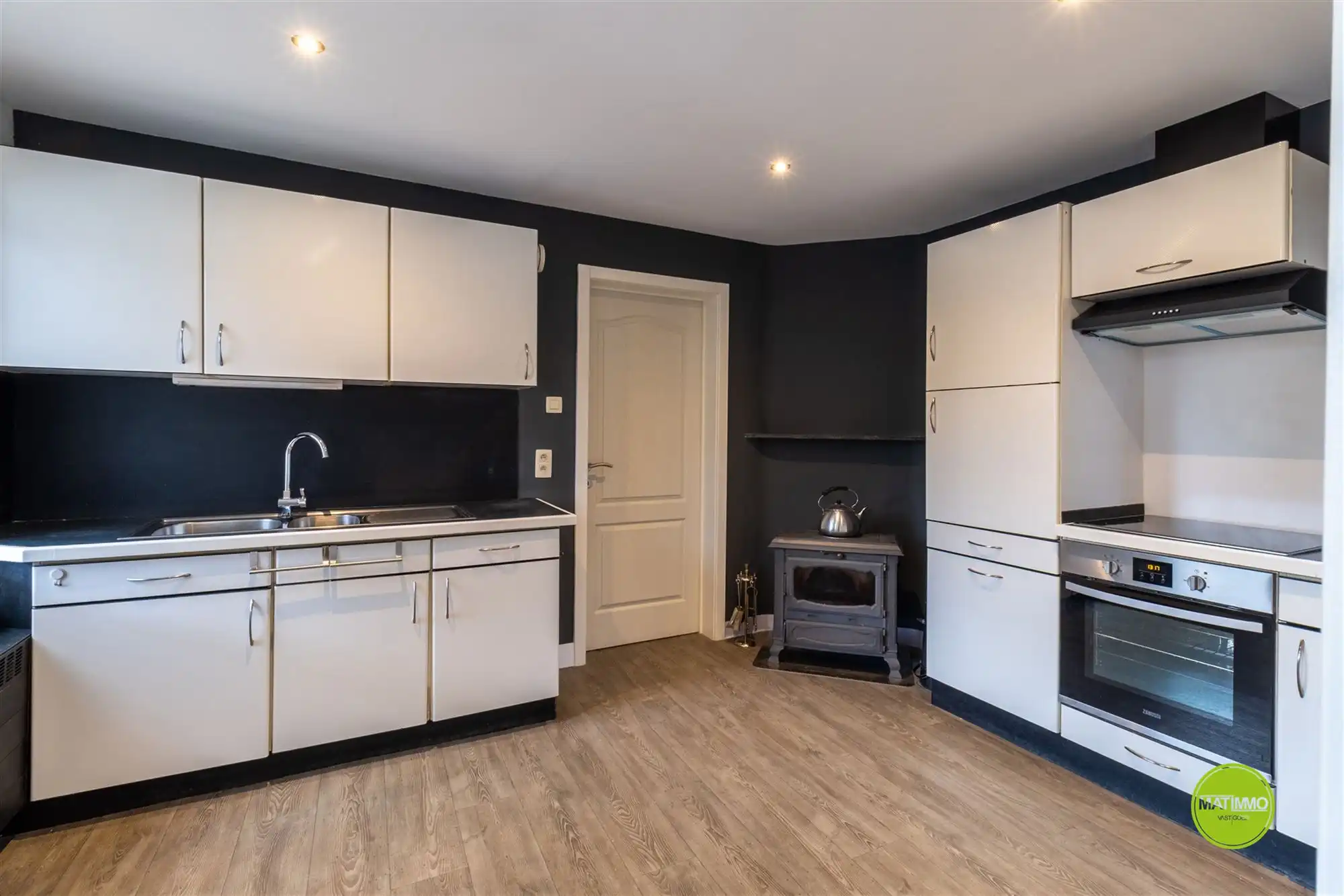 Karaktervolle woning met zuidgerichte tuin in Beringen foto 10