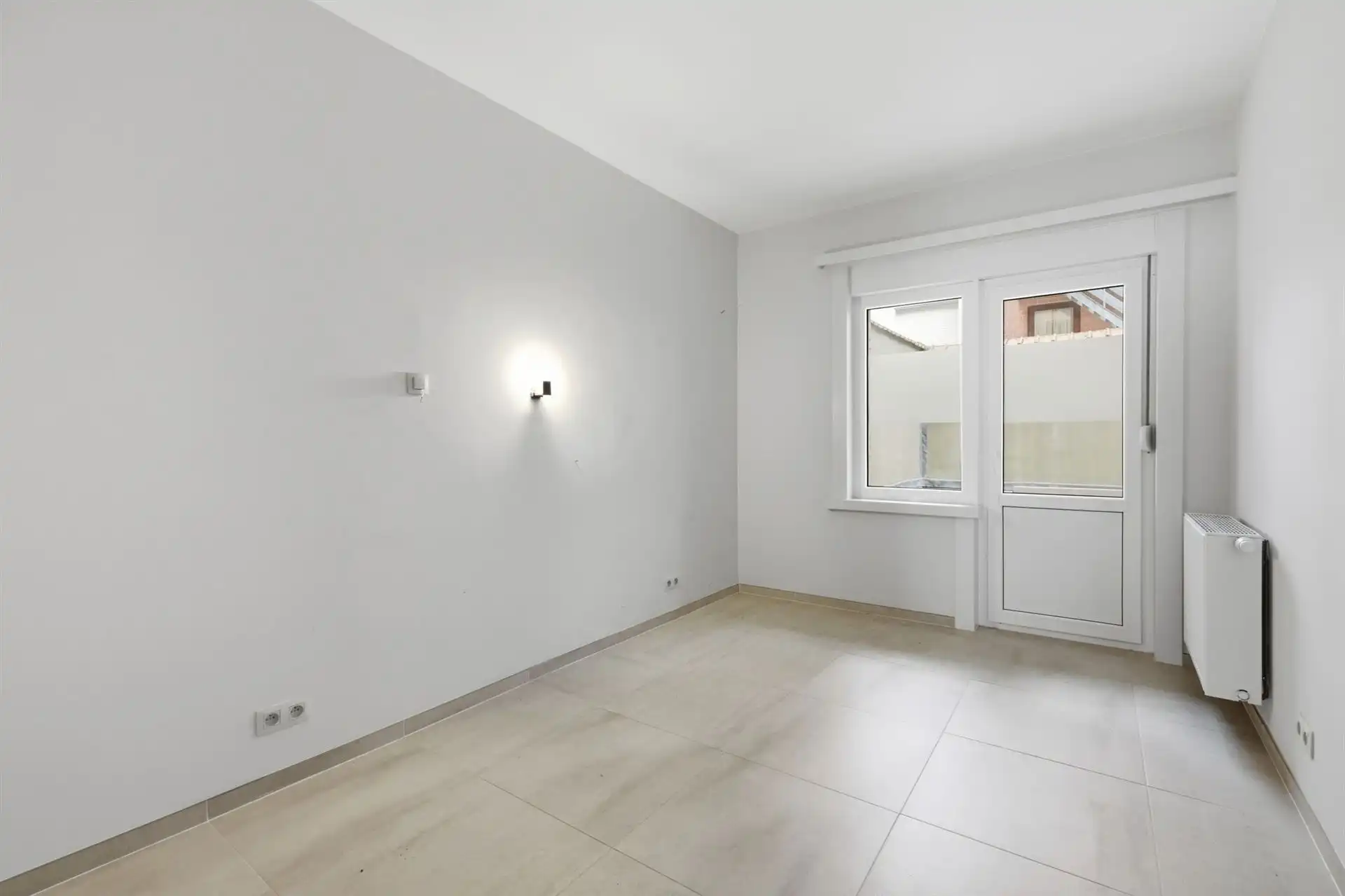 GERENOVEERD / RUGZIJDE ZEEDIJK foto 14