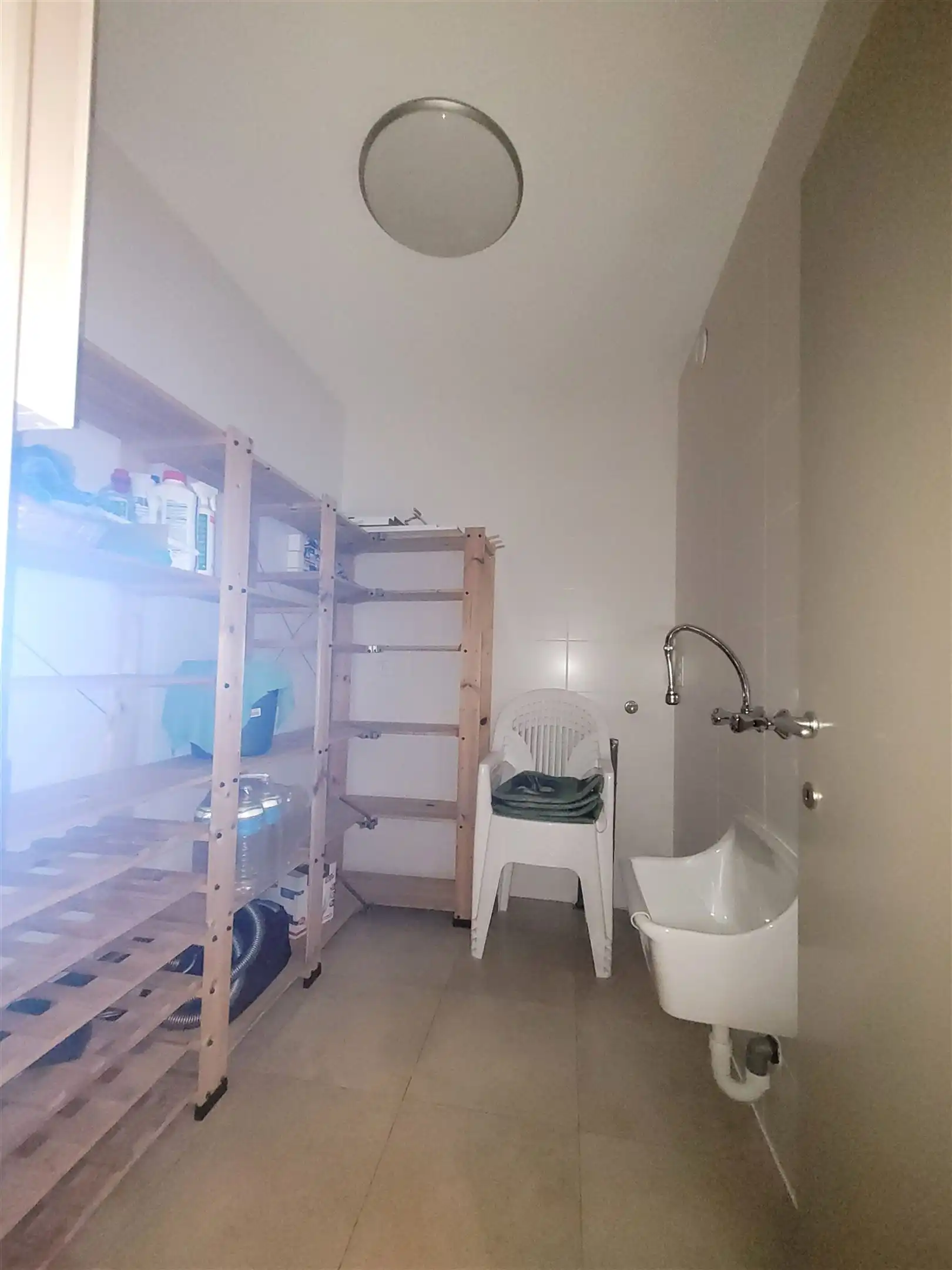 Gemeubeld appartement met 2 slaapkamers en garage box foto 19