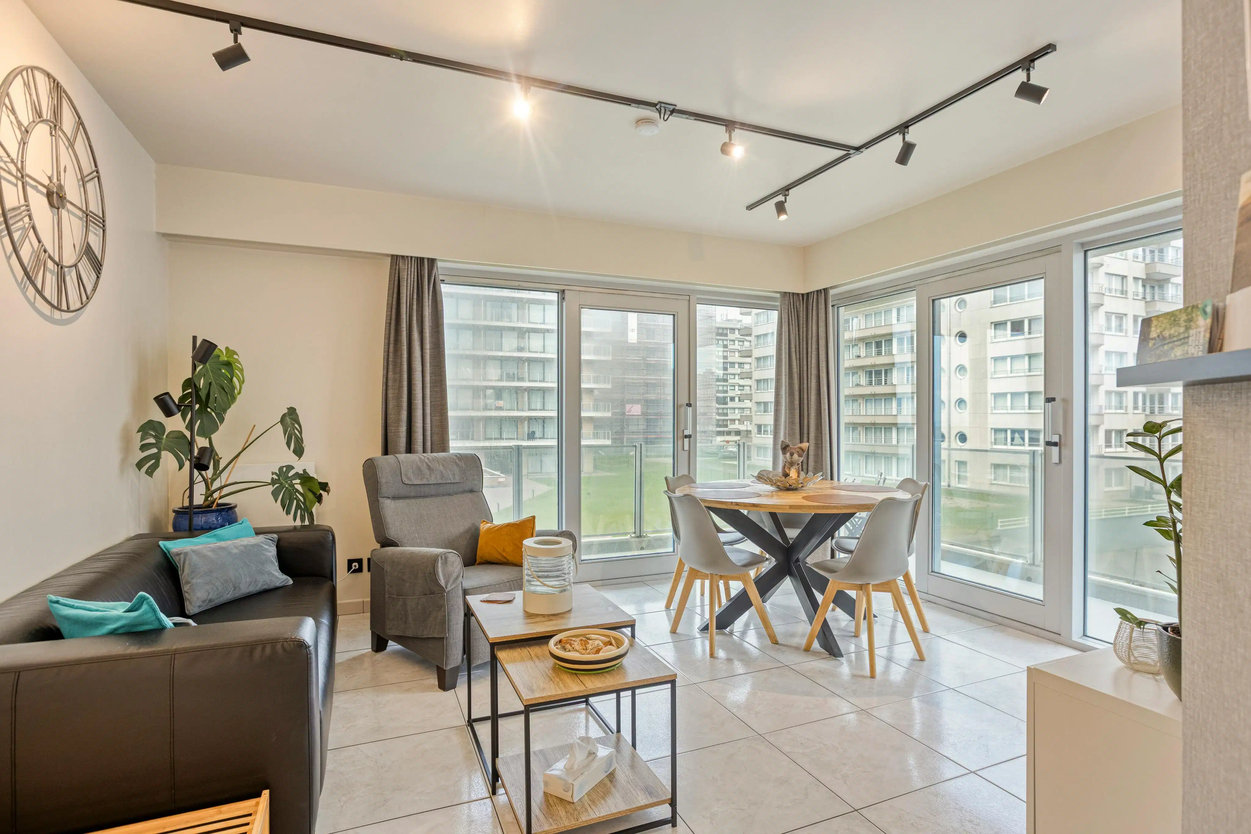 Hoekappartement met 2 slaapkamers en zeezicht in De Panne foto 6