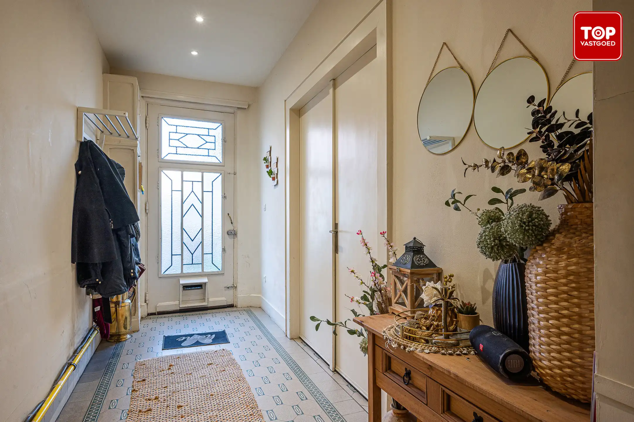 Gezinswoning te koop in hartje Deinze foto 2