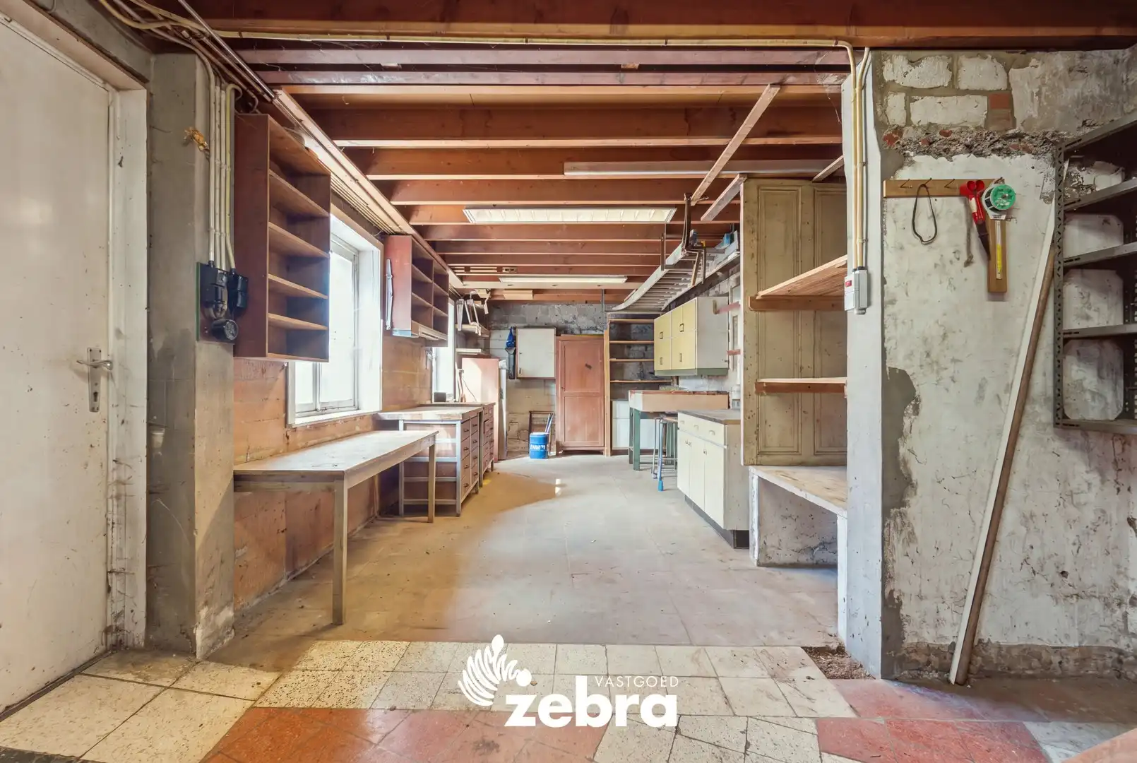 Ruime woning met 4 slaapkamers op een perceel van 601 m² te Meulebeke! foto 21