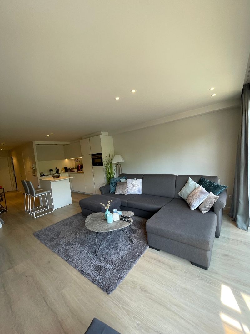 Mooi bemeubeld appartement met centrale ligging en zicht op de duinen! foto 3