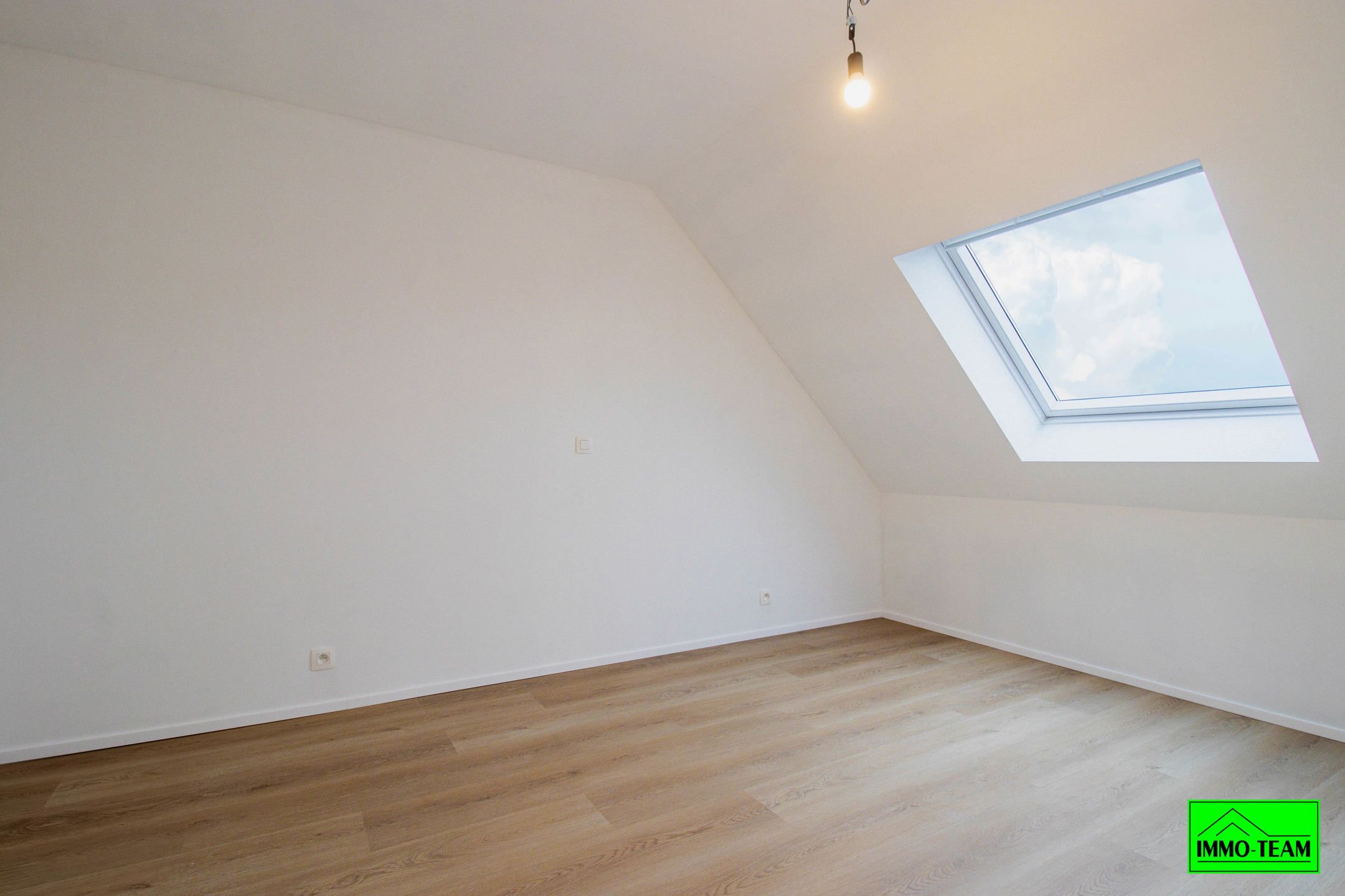 3-gevel woning met ruime terras en gemeenschappelijke tuin foto 17