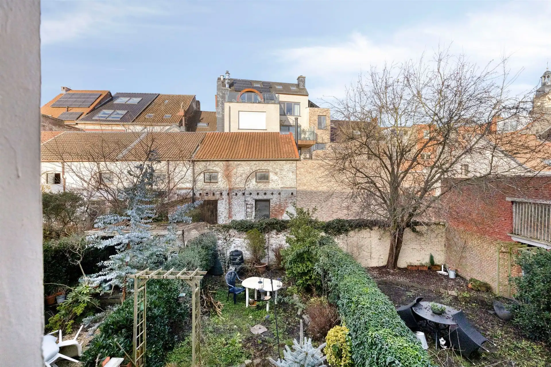 Renovatiepand op unieke locatie foto 10