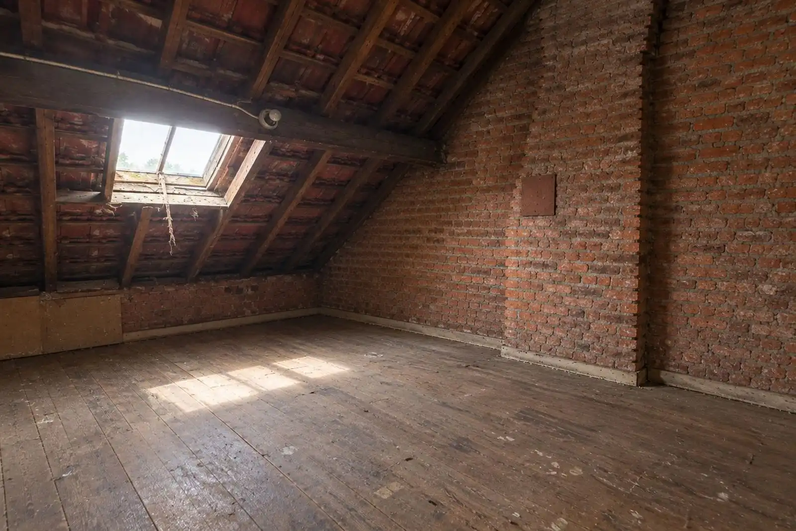 Te renoveren 3-gevelwoning met mogelijks 4 slaapkamers + garage foto 20
