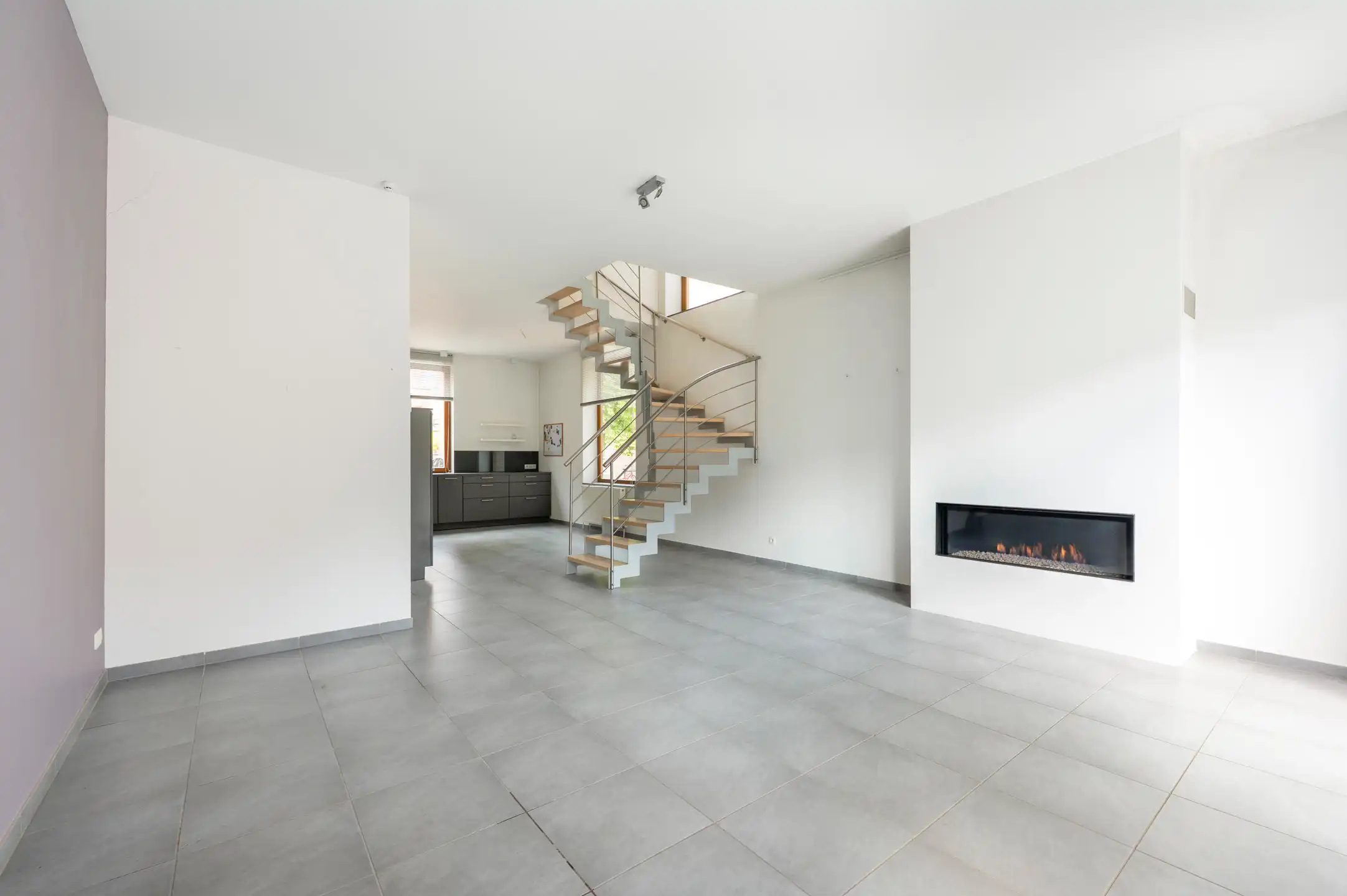 Charmante halfopen bebouwing met 3 slaapkamers en grote zonnige tuin in Antwerpen centrum foto 3