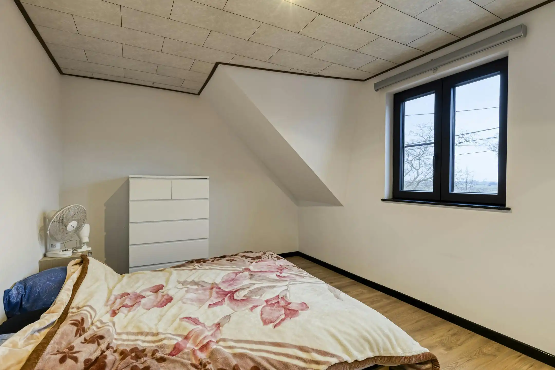Ruime instapklare woning met 2 slaapkamers te koop in Leest foto 11