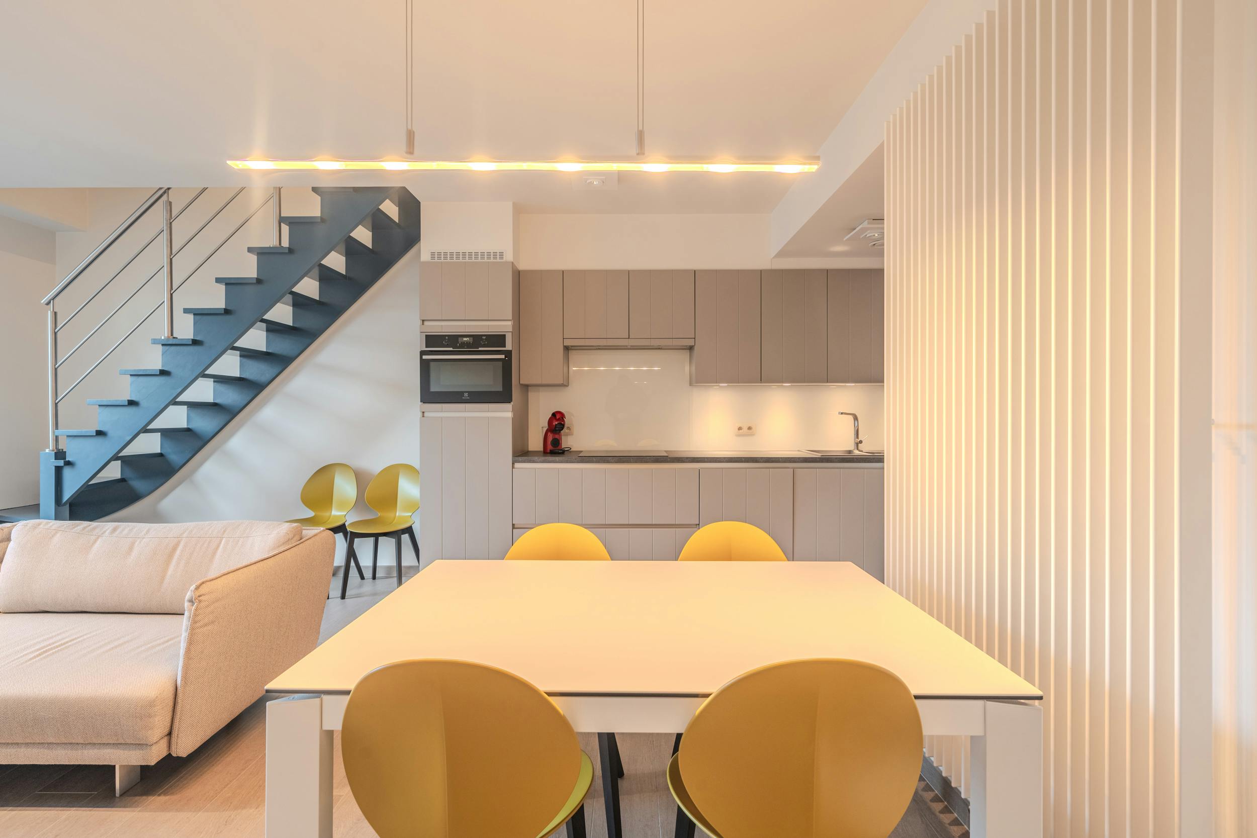 Recent twee slaapkamer appartement op absolute topligging! foto 9