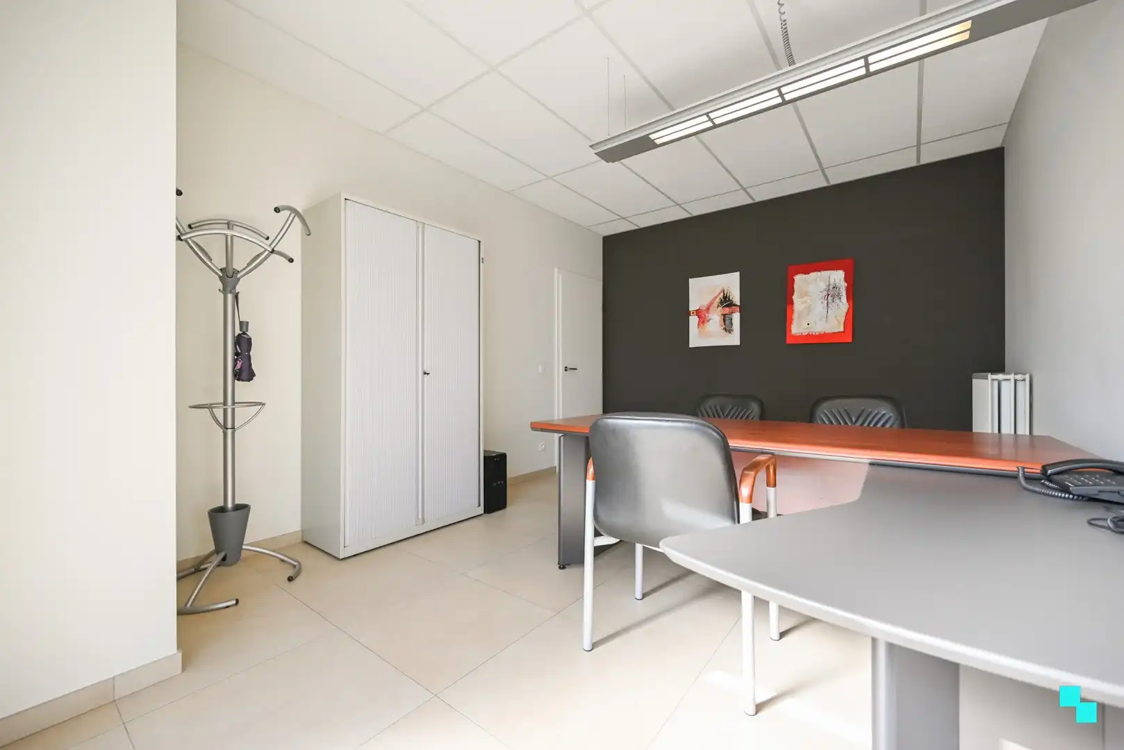 Uiterst commercieel en vlot bereikbaar handelspand (340 m²) te Izegem foto 25