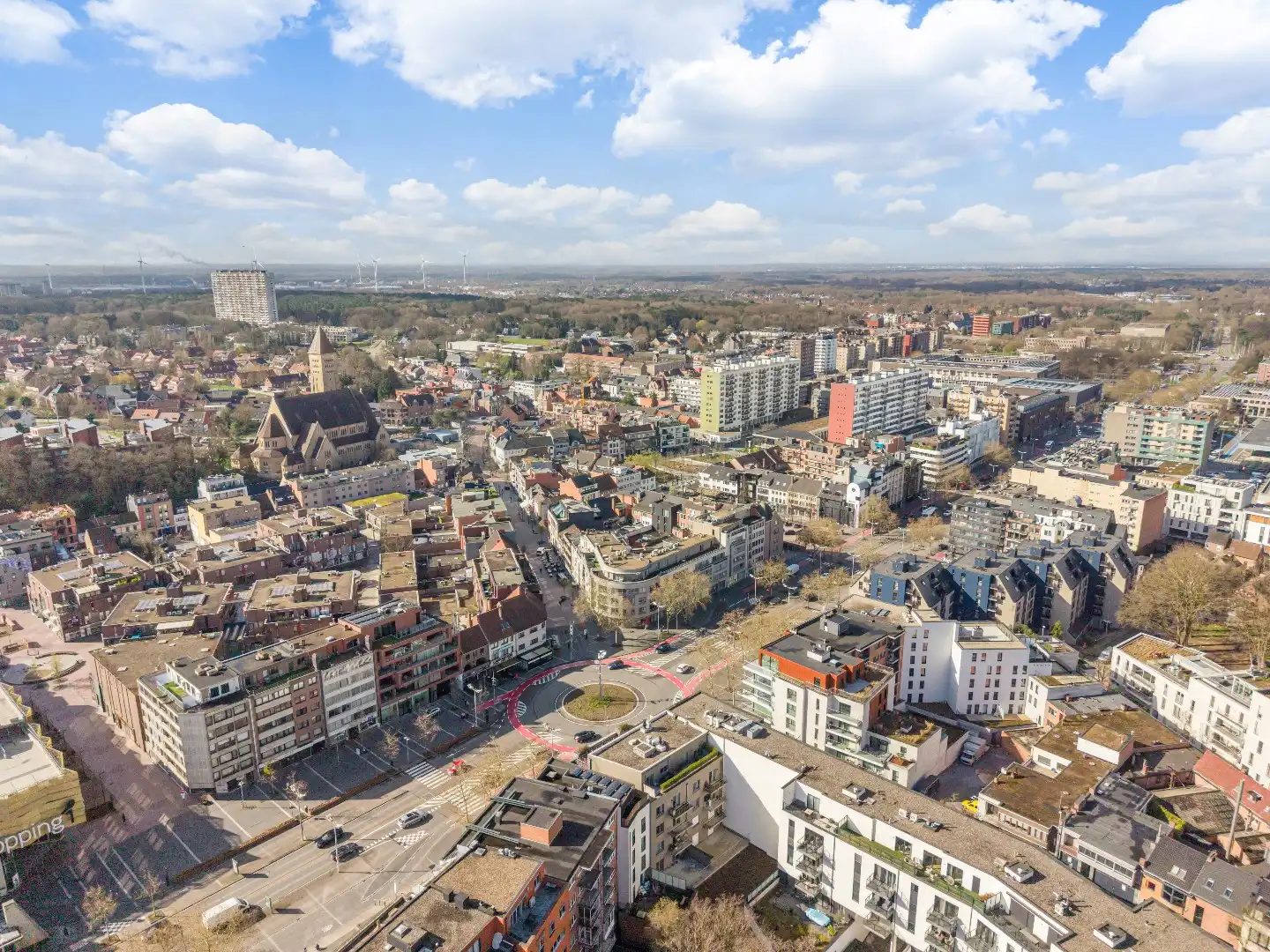 Exclusief penthouse met ruim terras, 2 slpk, dubbele autostaanplaats, centrum Genk foto 42