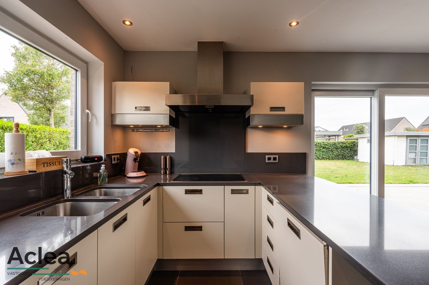 Moderne alleenstaande woning op een ruim perceel foto 9