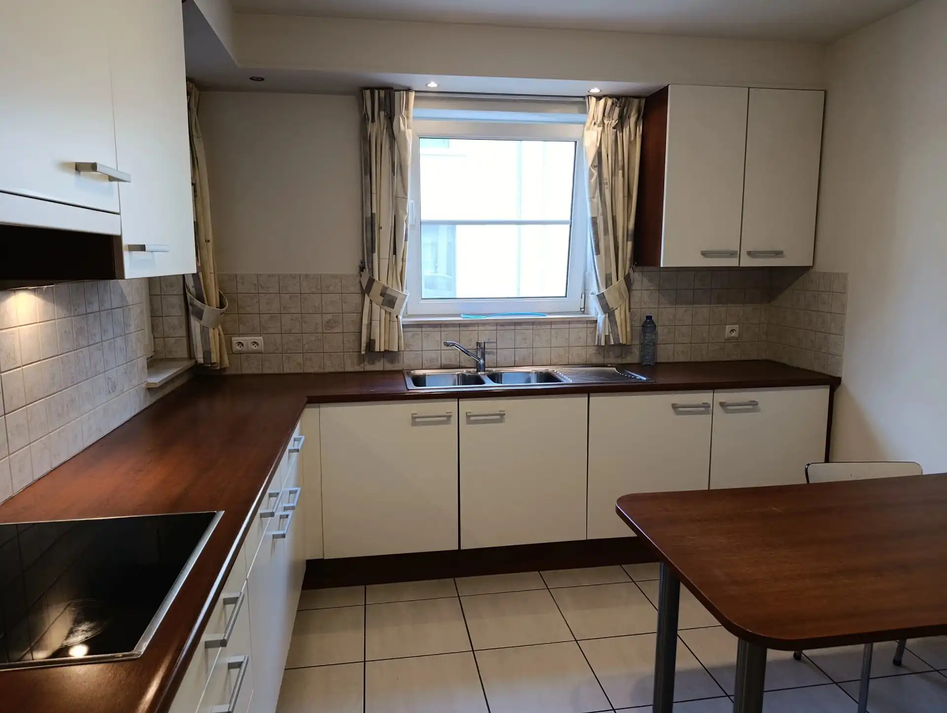 Gelijkvloers appartement met 2 slaapkamers foto 6