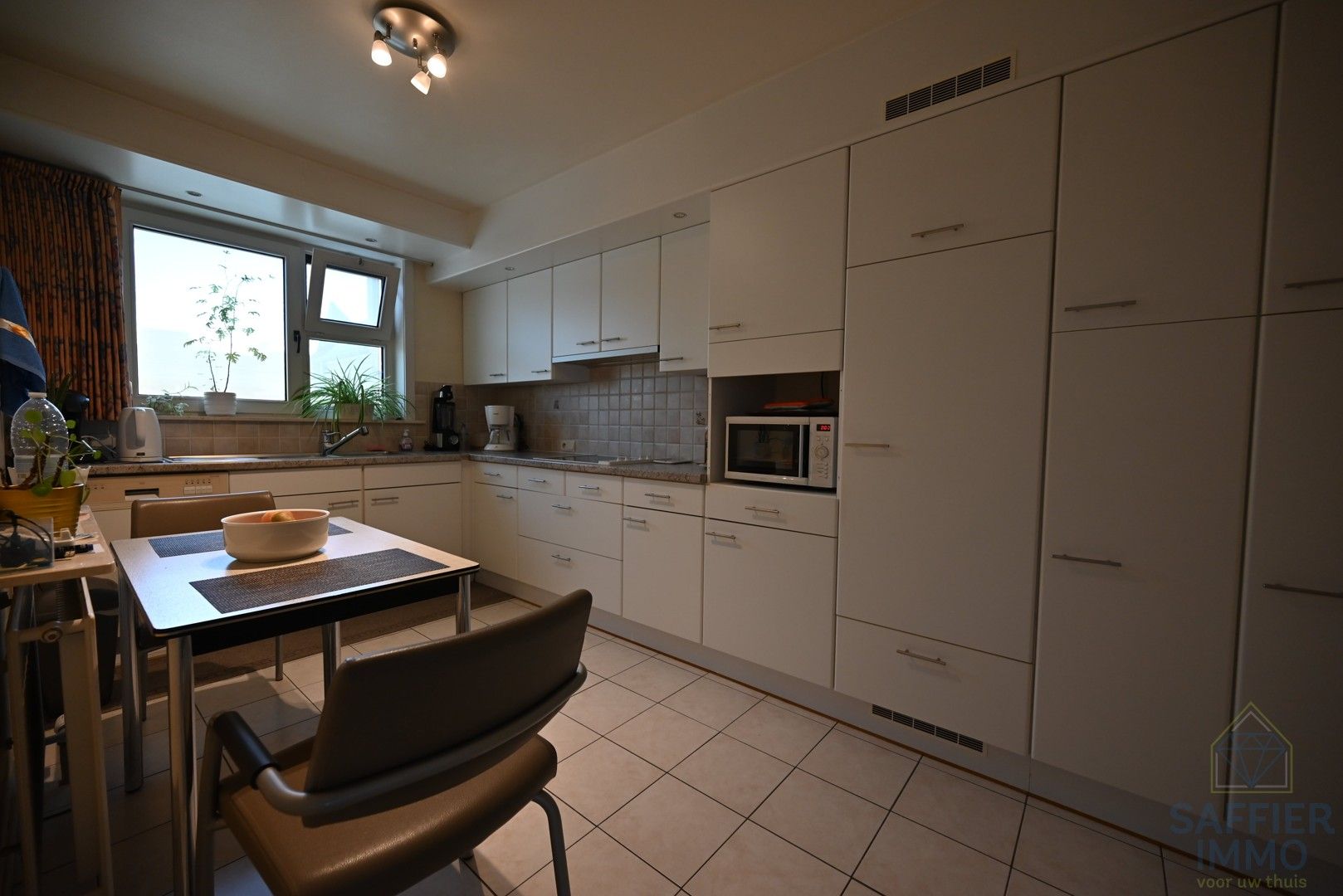 Appartement met 3 slaapkamers, garage en staanplaats te huur in centrum Kuurne foto 7