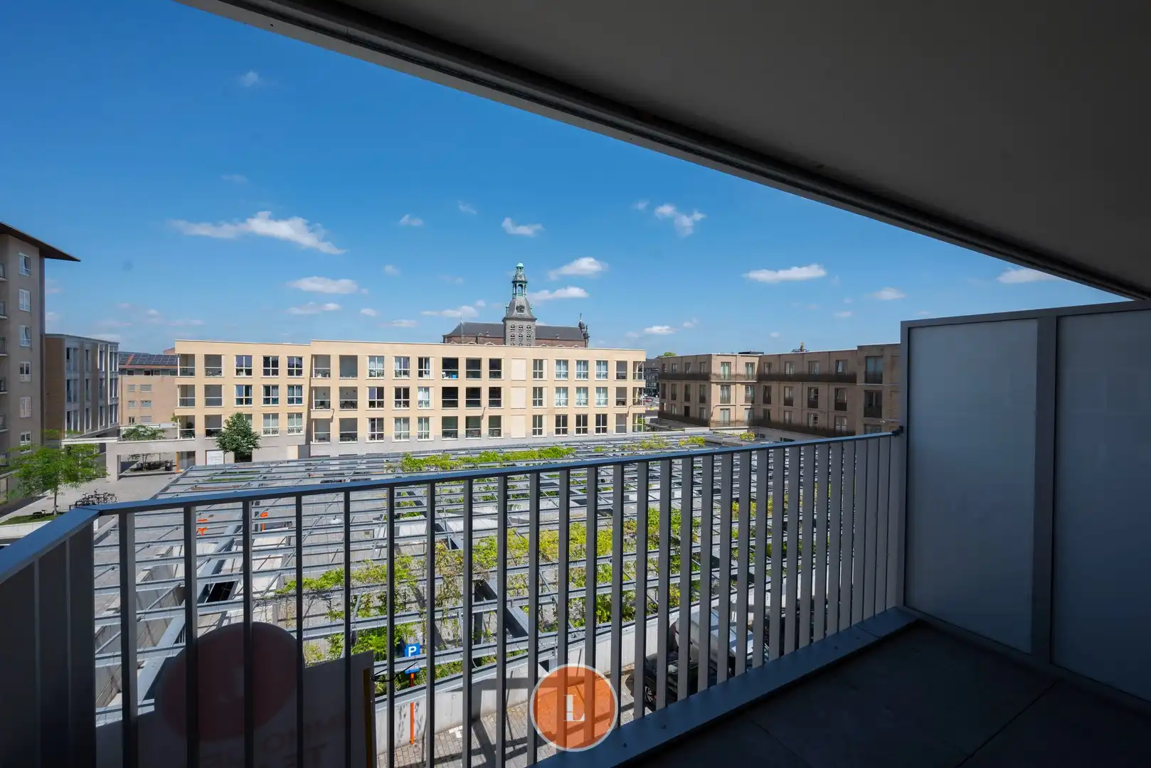 Instapklaar appartement met garage te koop in hartje Harelbeke foto 6