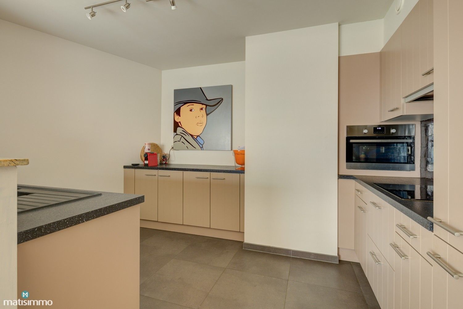 ROYAAL APPARTEMENT MET RUSTIG INTERIEUR VOORZIEN VAN 3 SLAAPKAMERS, 2 BADKAMERS EN 2 TERRASSEN NABIJ CENTRUM HASSELT foto 10