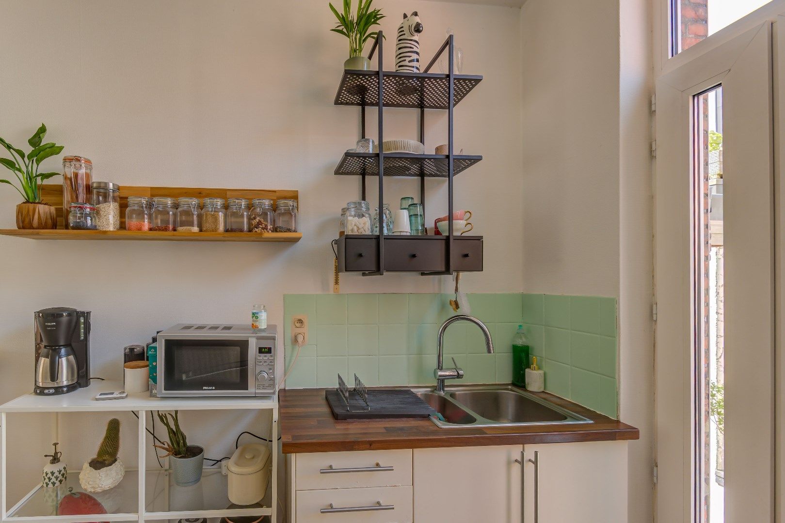 Gerieflijke woning met dakterras, garage en 2 slaapkamers  foto 8