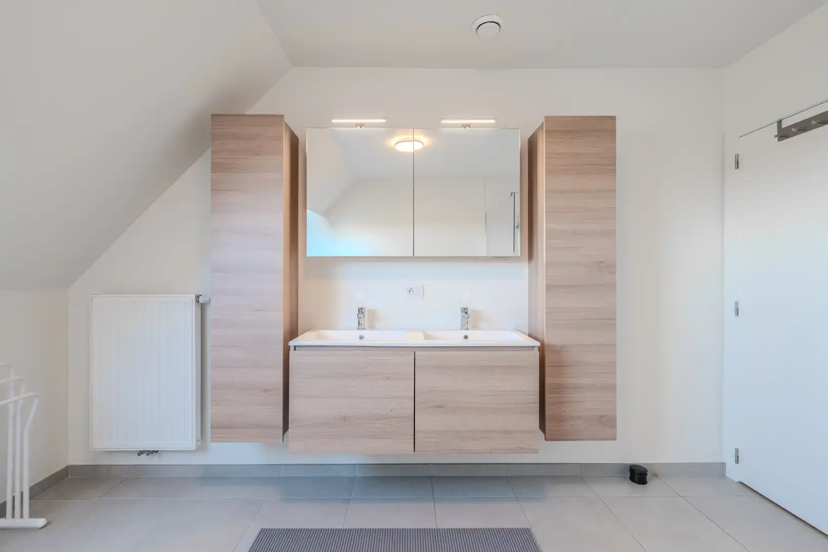 Kwaliteitsvolle recente woning (2022) met landelijk zicht foto 10