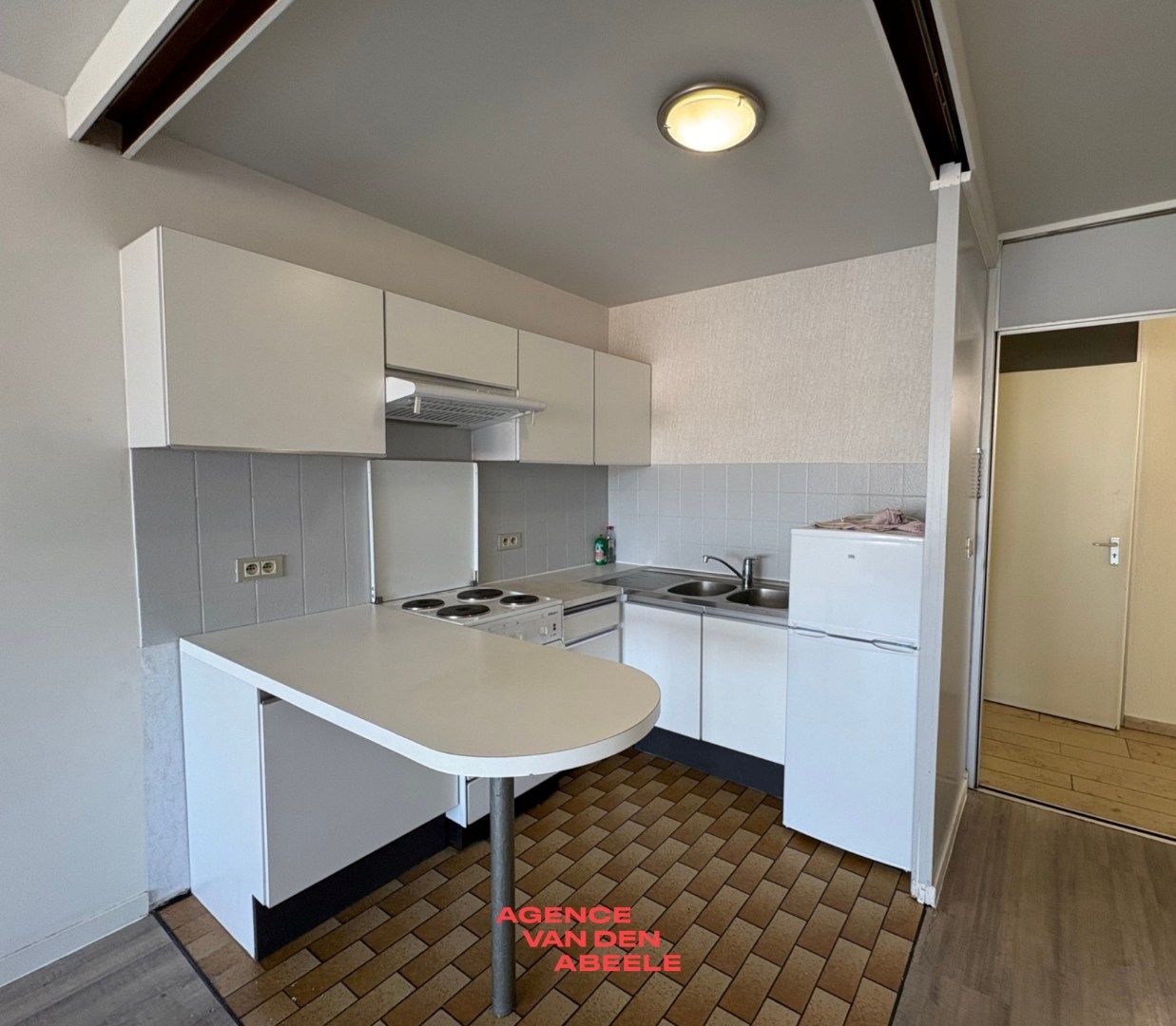 Appartement in het centrum van Oostkamp foto 6