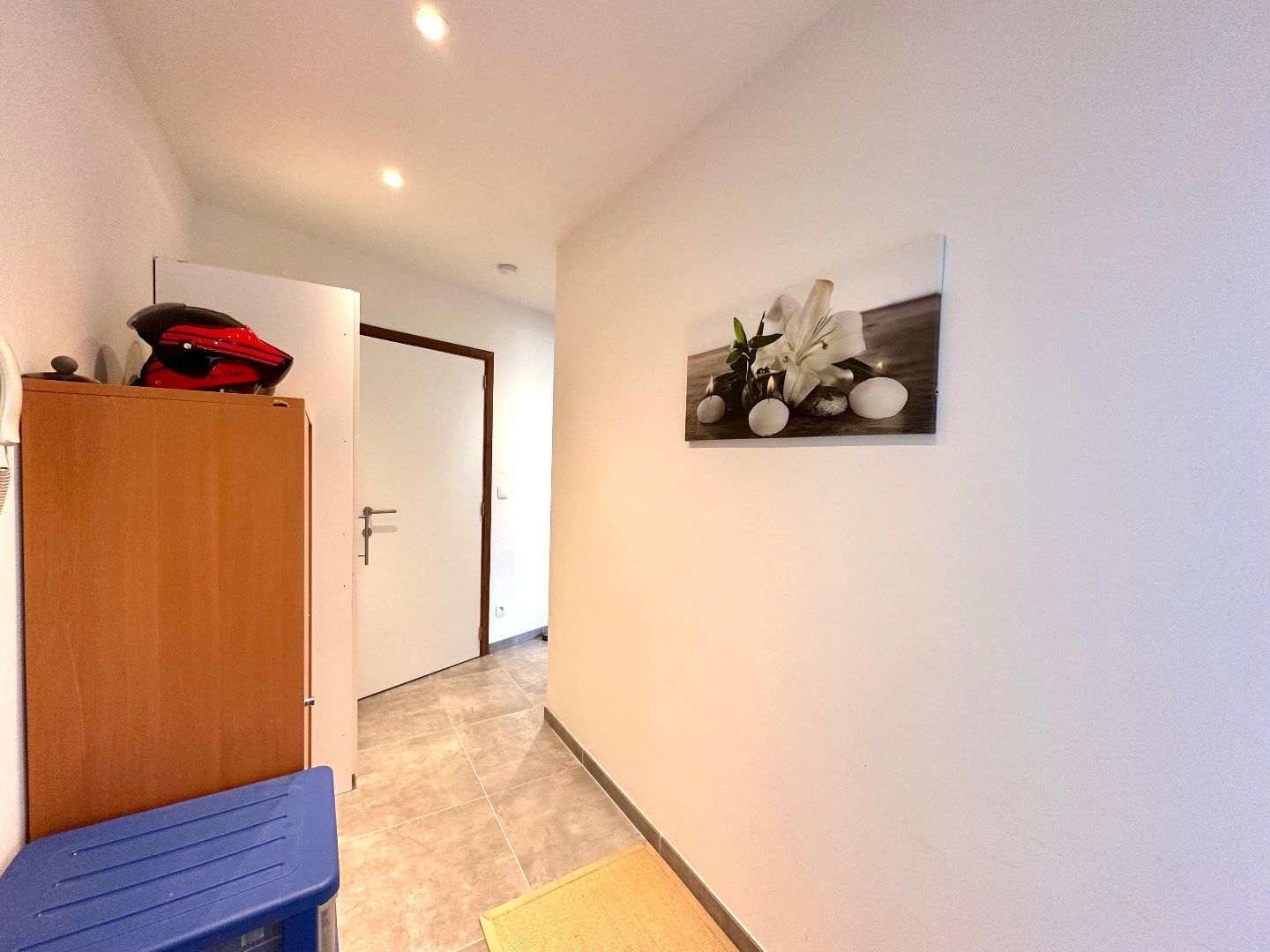 Recent gerenoveerd appartement in hartje Tongeren met ondergrondse garage foto 2