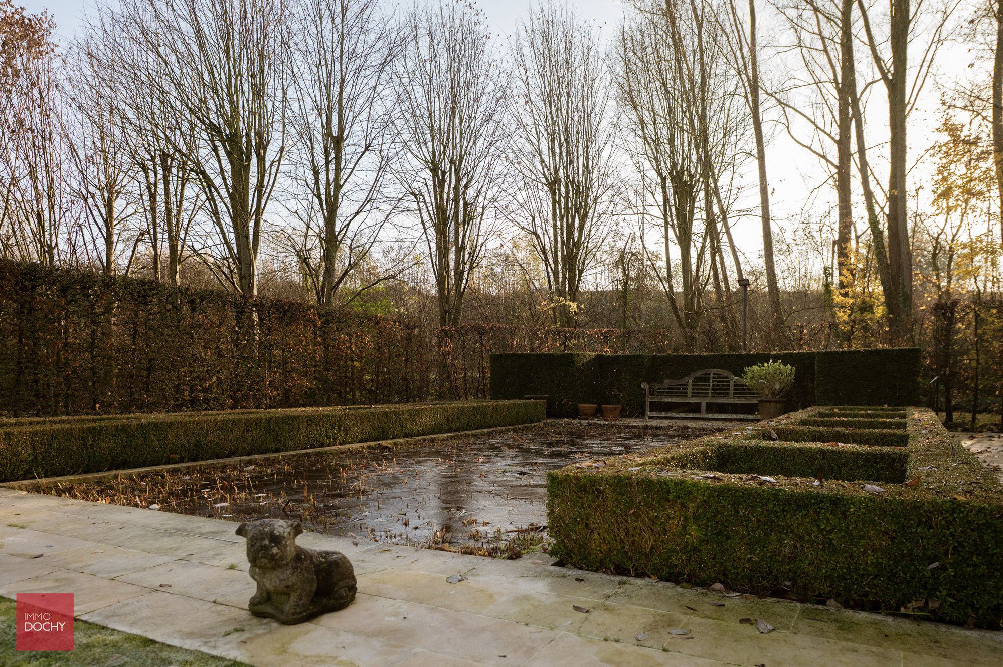 Zeer goed onderhouden ruime villa op ca. 4.000m² foto 15