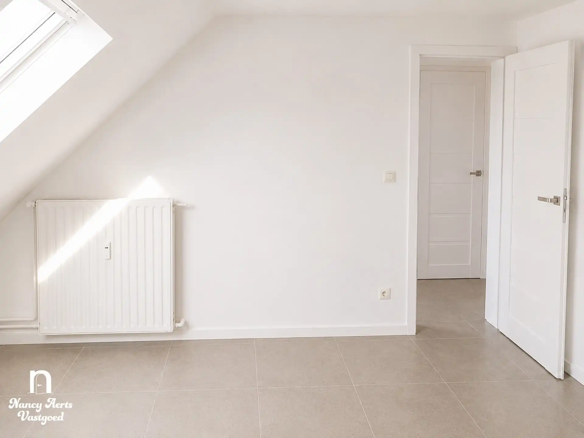 Instapklaar appartement met garage op centrale ligging foto 9
