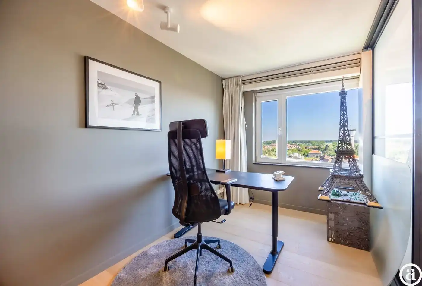 Exclusieve mezzanine met panoramisch zeezicht (406m²). foto 31