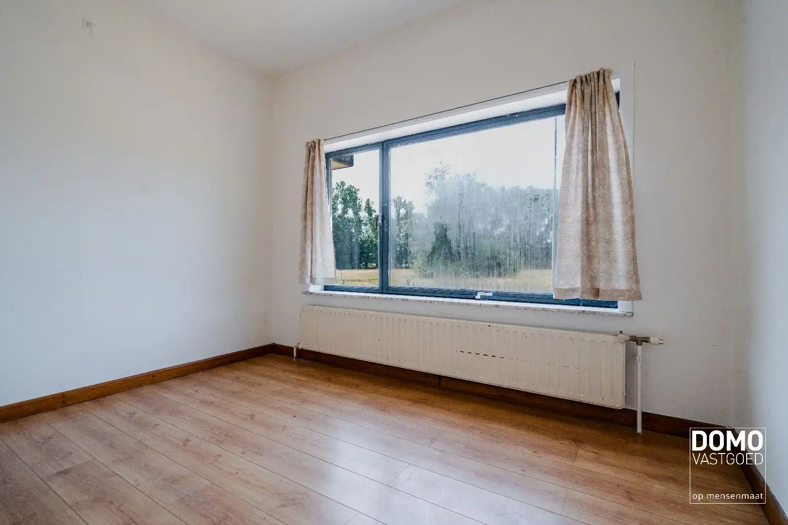 Open bebouwing met verkaveling mogelijkheden. Optioneel naastliggend perceel hooiland van 60a10ca bij aan te kopen. foto 9