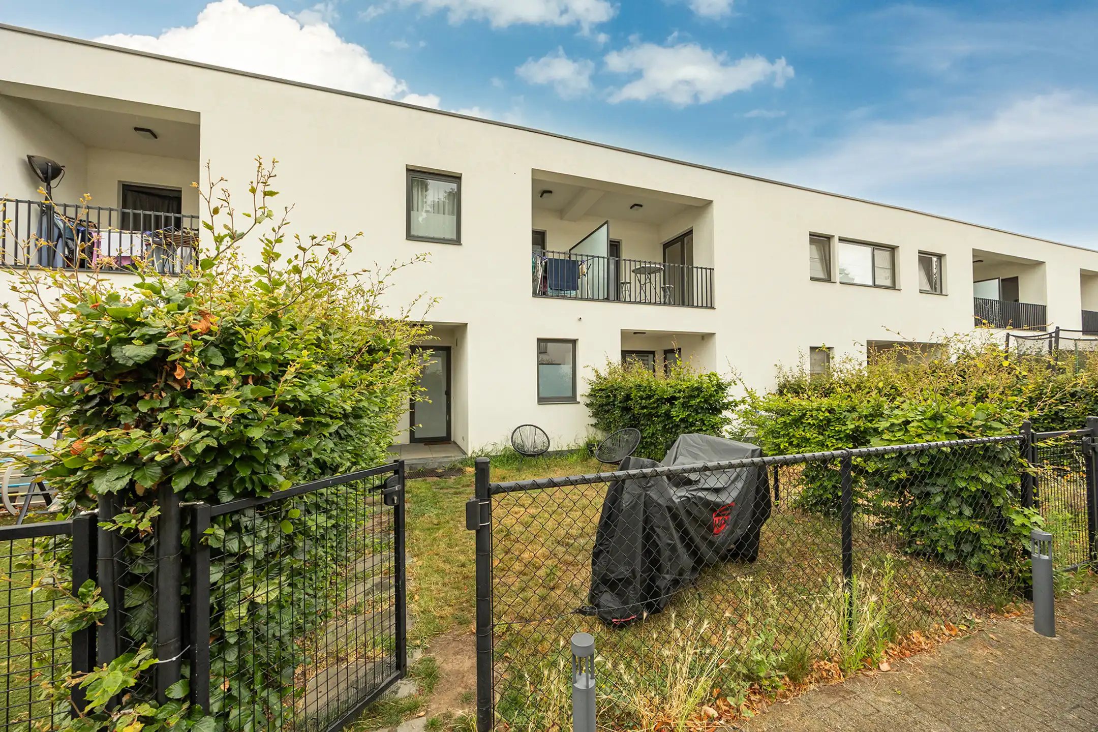 Gezinswoning met tuin in Melrose Park foto 3