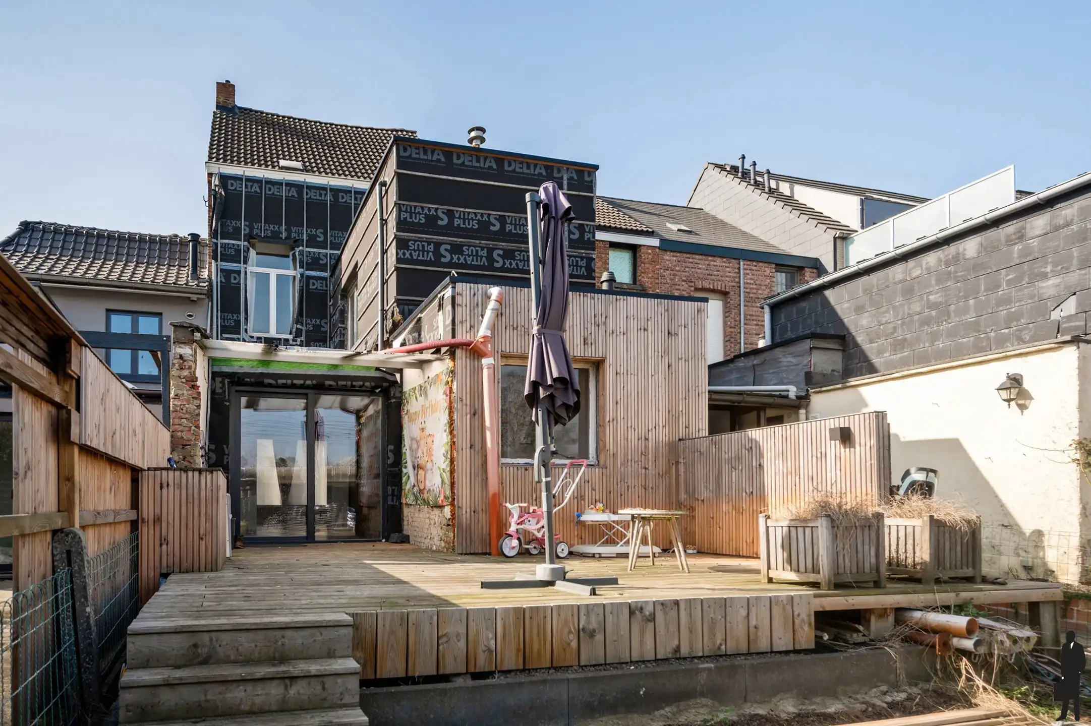 Af te werken burgerwoning met mogelijks 3 tot 4 slaapkamers foto 10