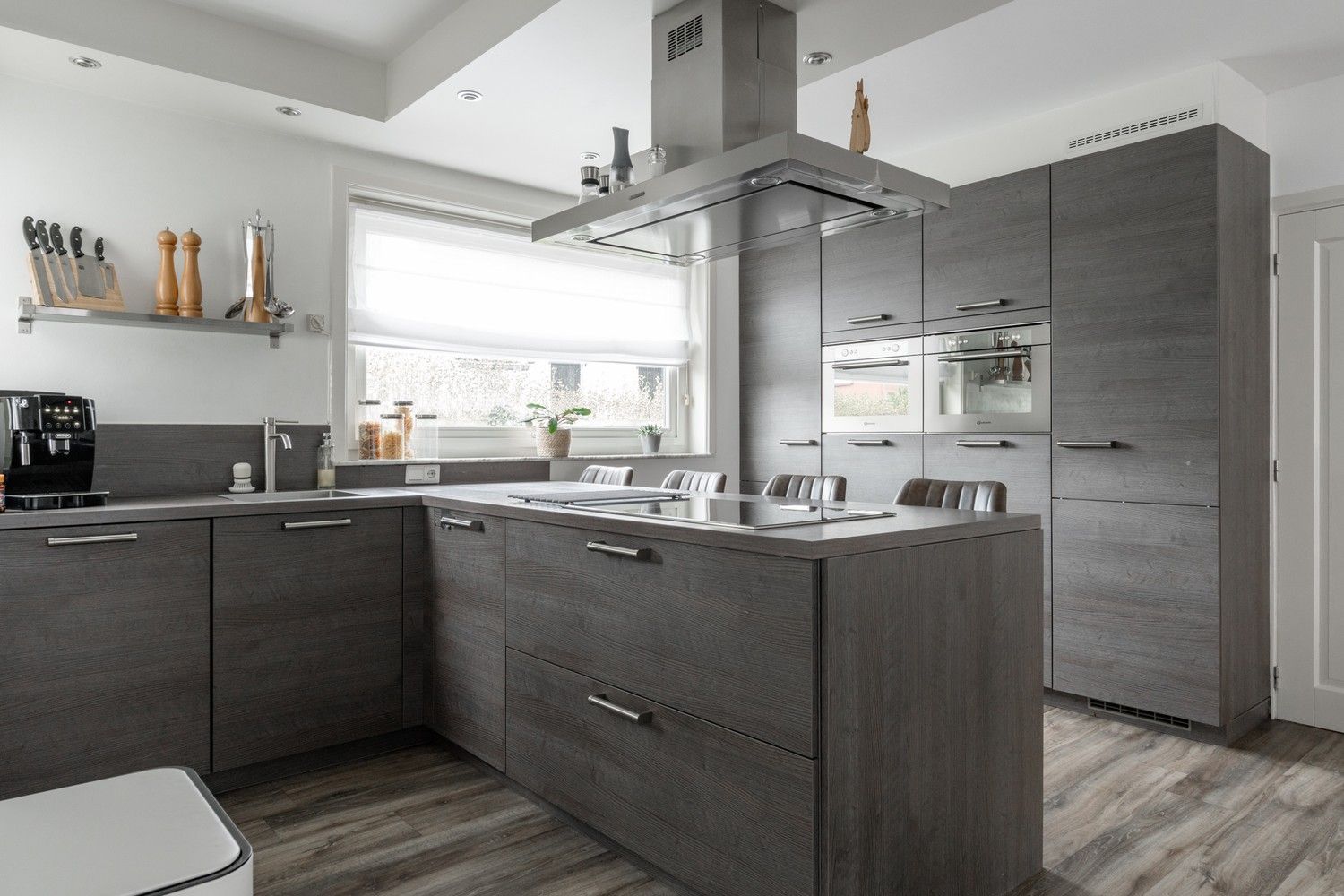 Vrijstaande woning met prachtig uitzicht op weilanden, rustige ligging nabij de Nederlandse grens! foto 14