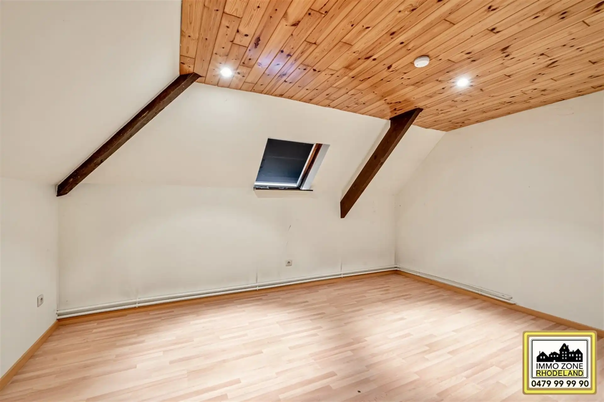 Schitterende halfopen woning met 3 slpks, 2 bdks en tuin foto 25