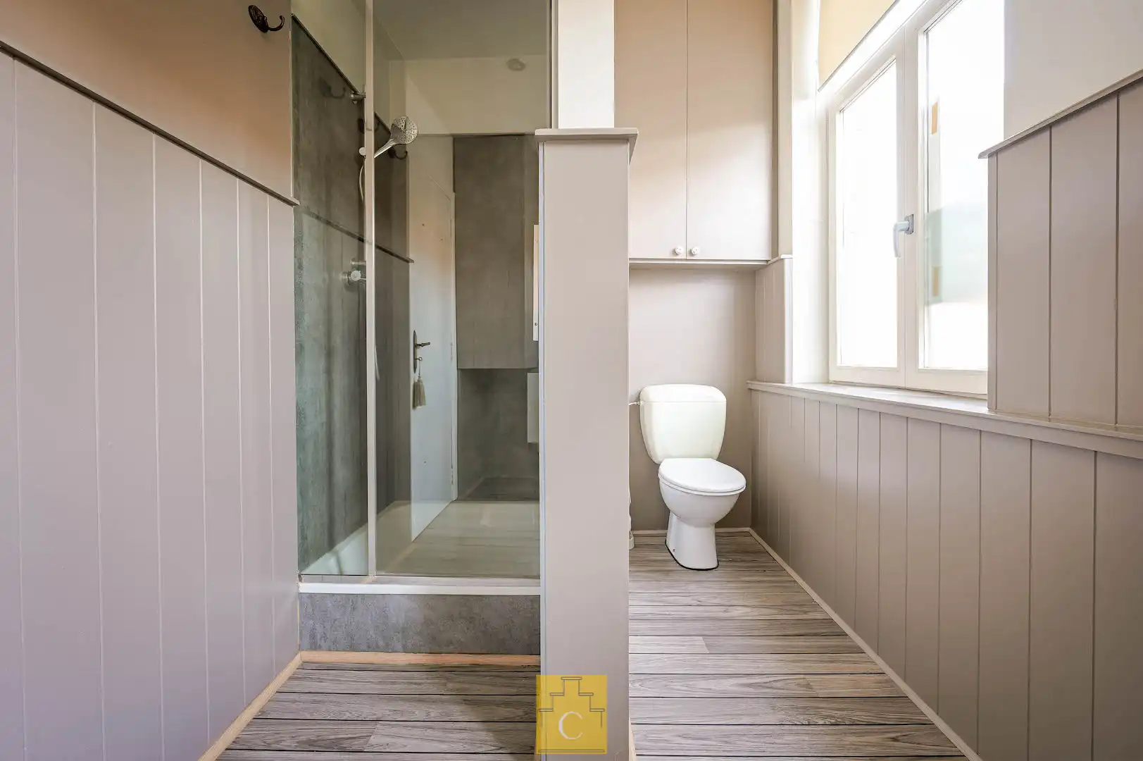 Instapklare trapgevelwoning met zonnig terrastuintje en grote berging, centrum, rustige straat omgeving ’t Zand foto 19