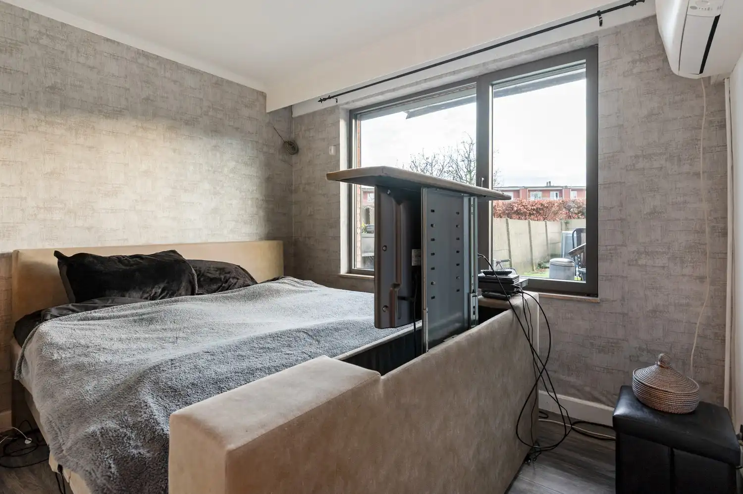 Ruime en veelzijdige kangoeroewoning met tuin en terrassen op topligging in Borsbeek! foto 12