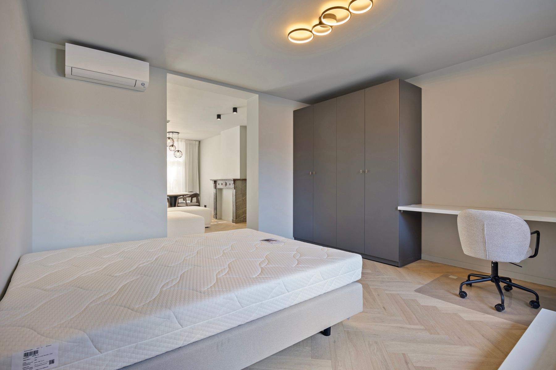LAATSTE FLAT - UNICUM STADSKERN LEUVEN foto 9