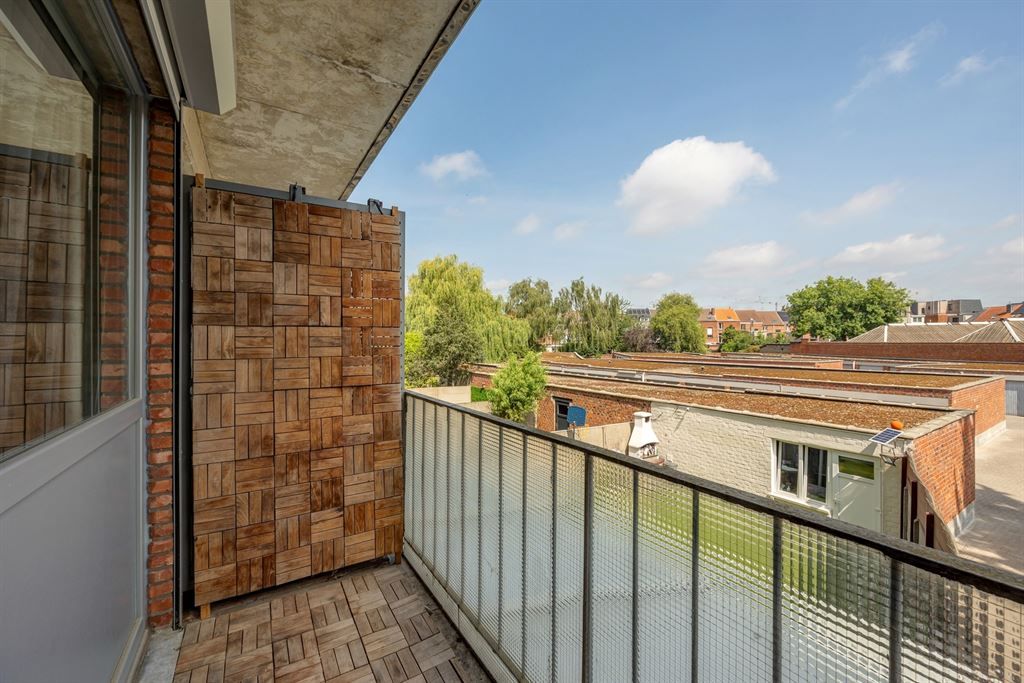 Lichtrijk instapklaar app met 2 slpks en terras  foto 11