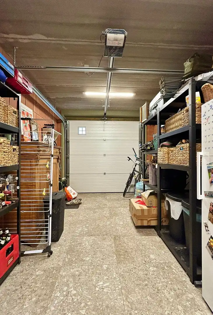 Recente halfopen bebouwing met garage en tuin in rustige wijk  foto 7