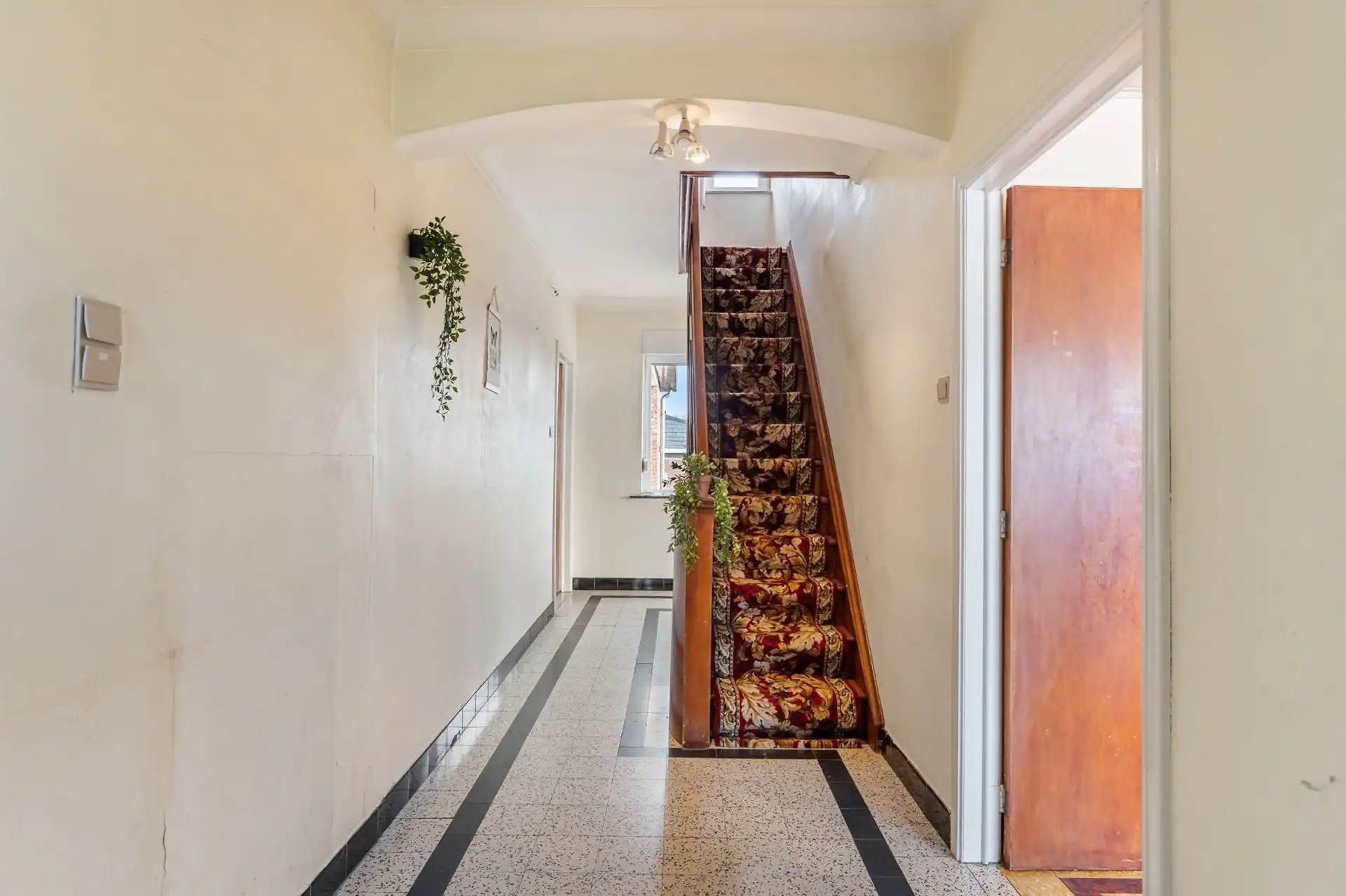 Eengezinswoning met tuin. foto 27